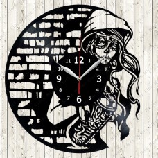 Vinyl Record Clock Graffiti